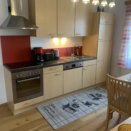 With 2 Bedrooms Semesterbostad Nussdorf am Attersee